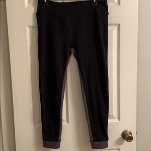Black and grey Fabletics legging